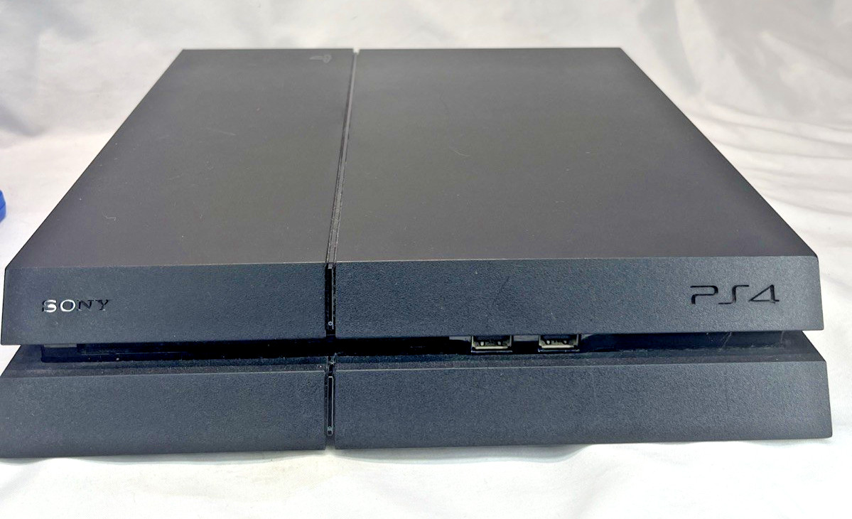 Sony PlayStation 4 500GB Console Bundle Black CUH-1215A 8 Games Controller PS4
