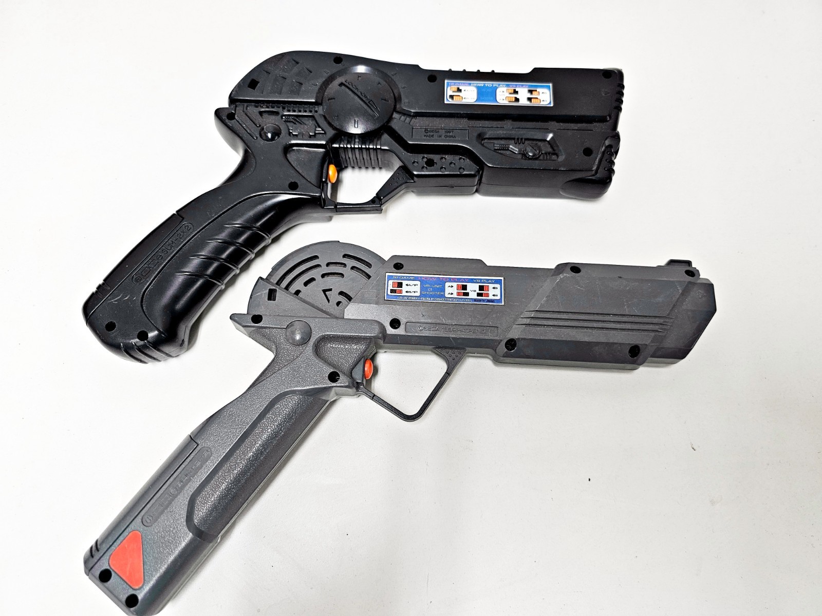 Sega Lock On Laser Guns 2 pc set UNTESTED