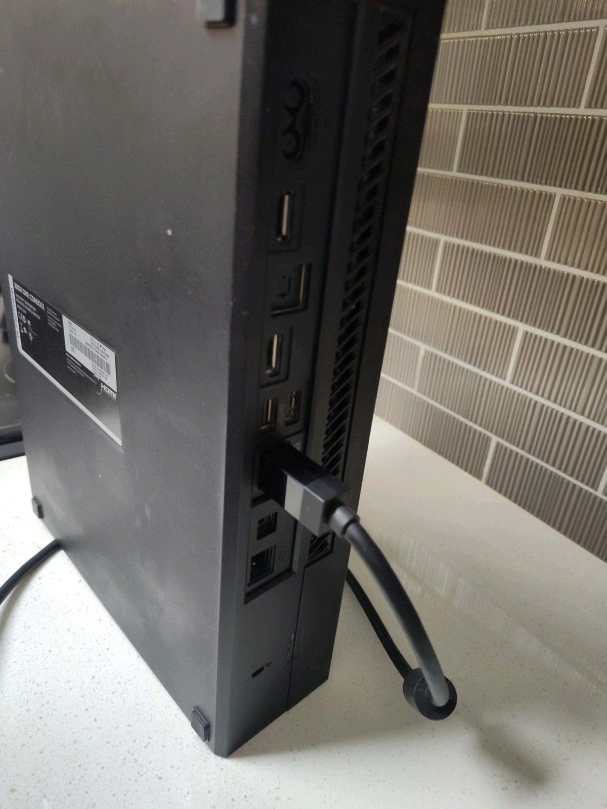 Xbox One Model 1540 Console and Kinect Sensor NOT TESTED No power cord AS IS