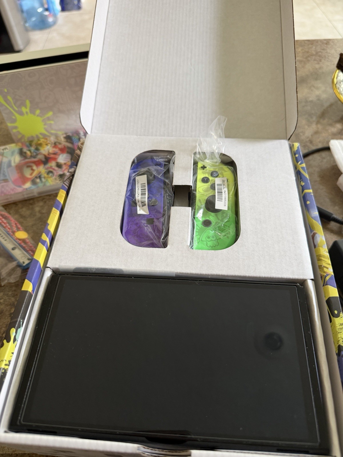 Nintendo Switch (OLED Model) Splatoon 3 Edition Bundle