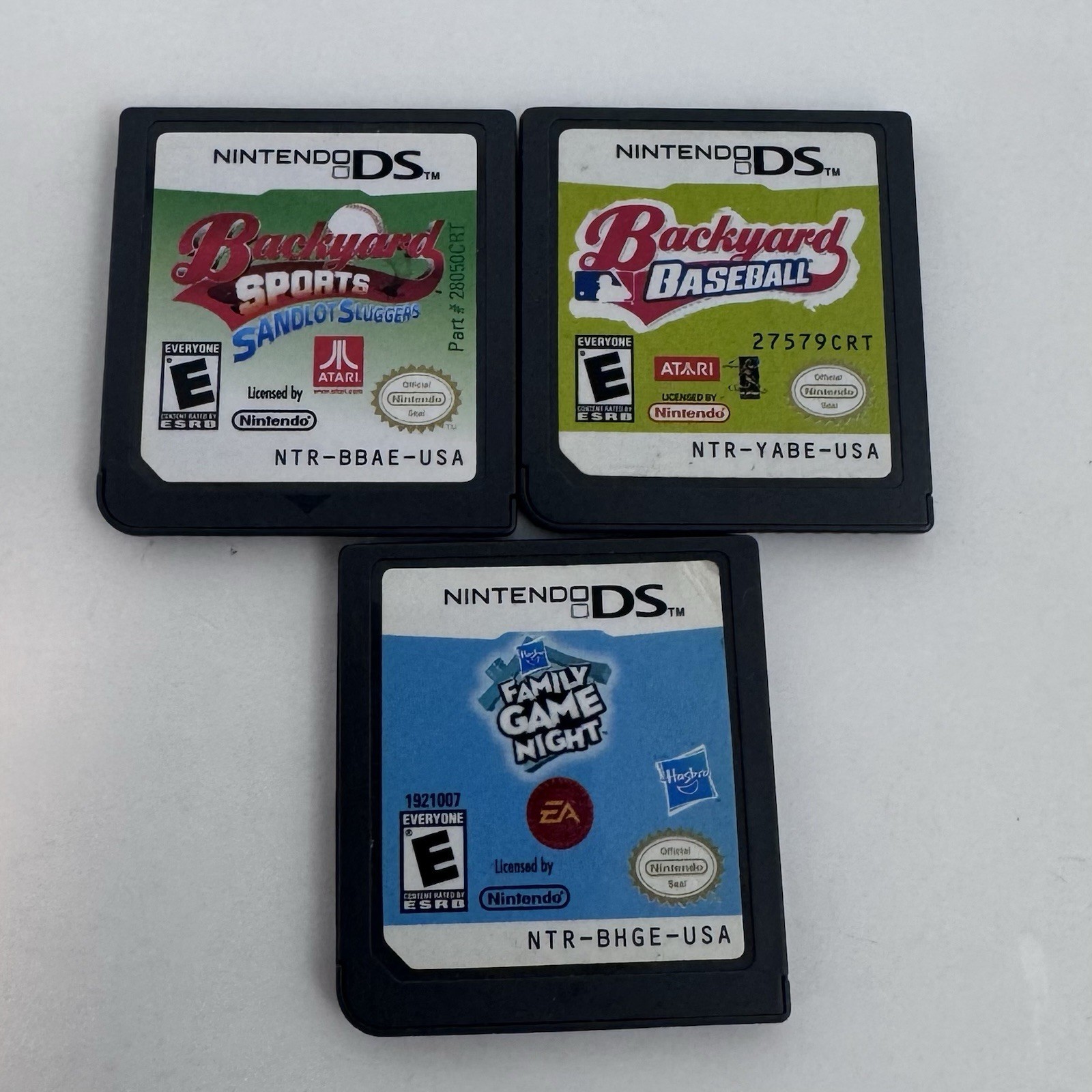 Nintendo 2DS Black/Blue Handheld Console with Charger Games Lego Backyard Sports