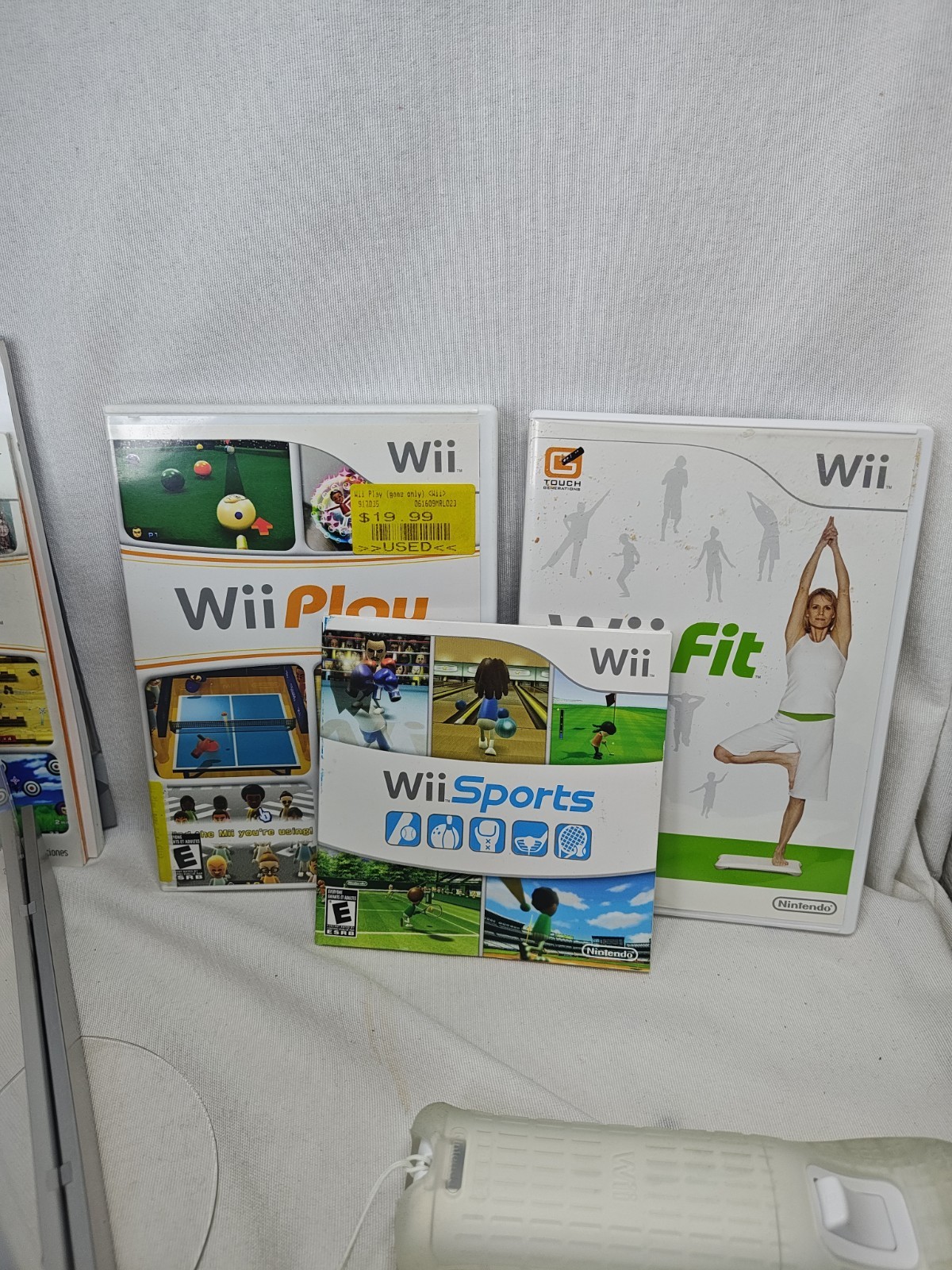 Nintendo Wii Console Bundle White RVL-001 Zelda Donkey Kong Wii Sports Play Fit