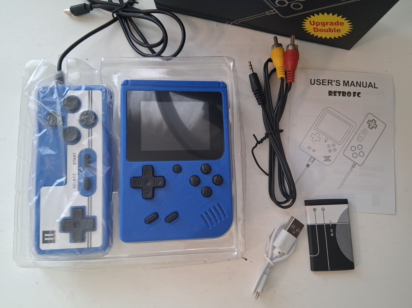Video Game Retro 3” LED Large Screen MINI Handheld 500 games Connect to TV