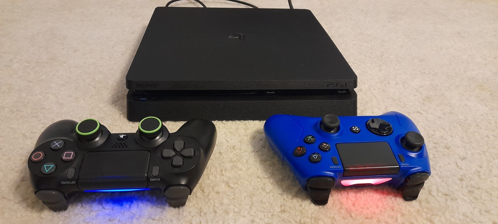 Sony PlayStation 4 Bundle – Full Uncharted Saga 1–4 + 4 Sports Games – 2 Control