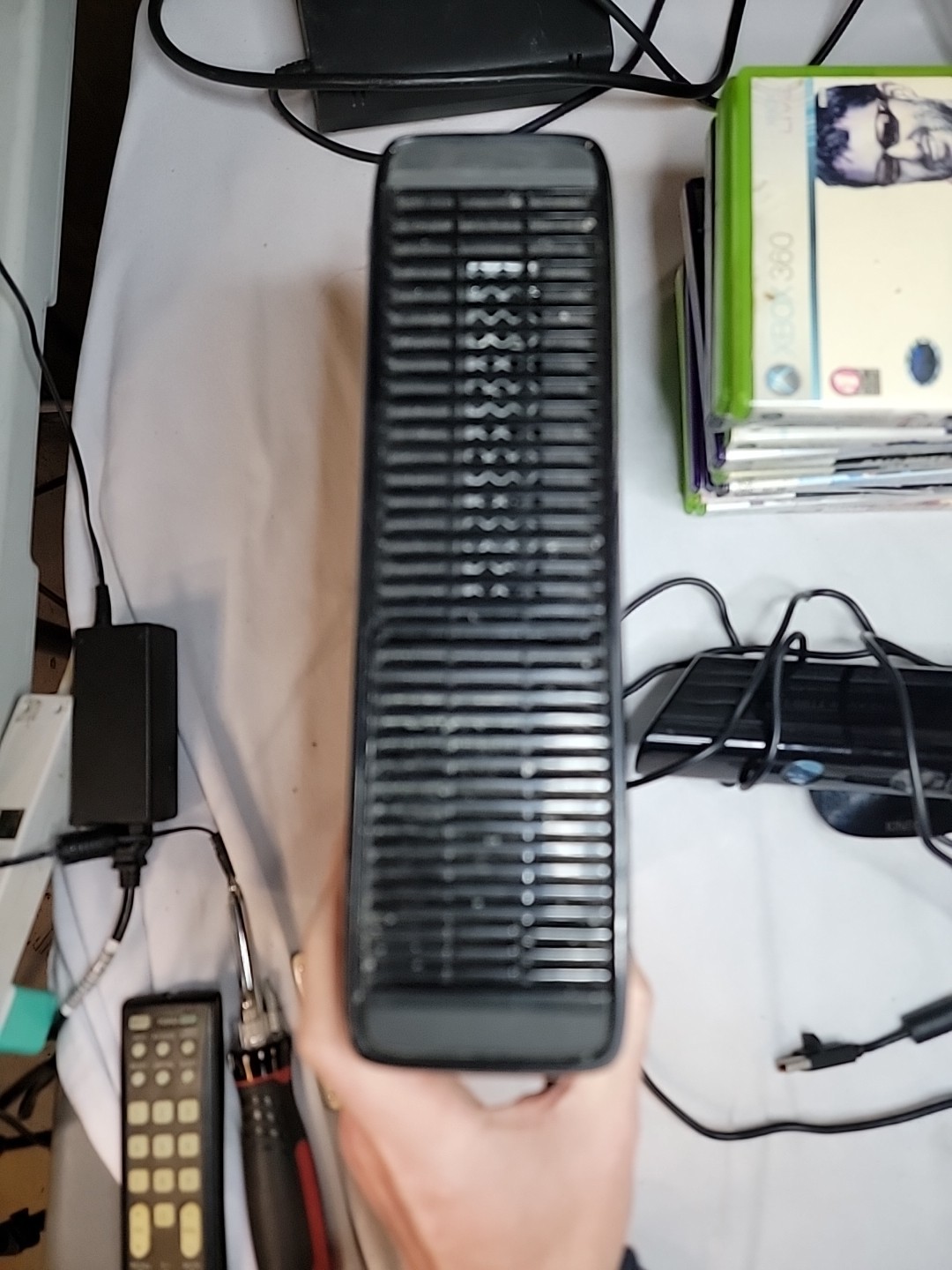 Microsoft Xbox 360 S Console, Controller, Kinect & 28 Games Mega Bundle!