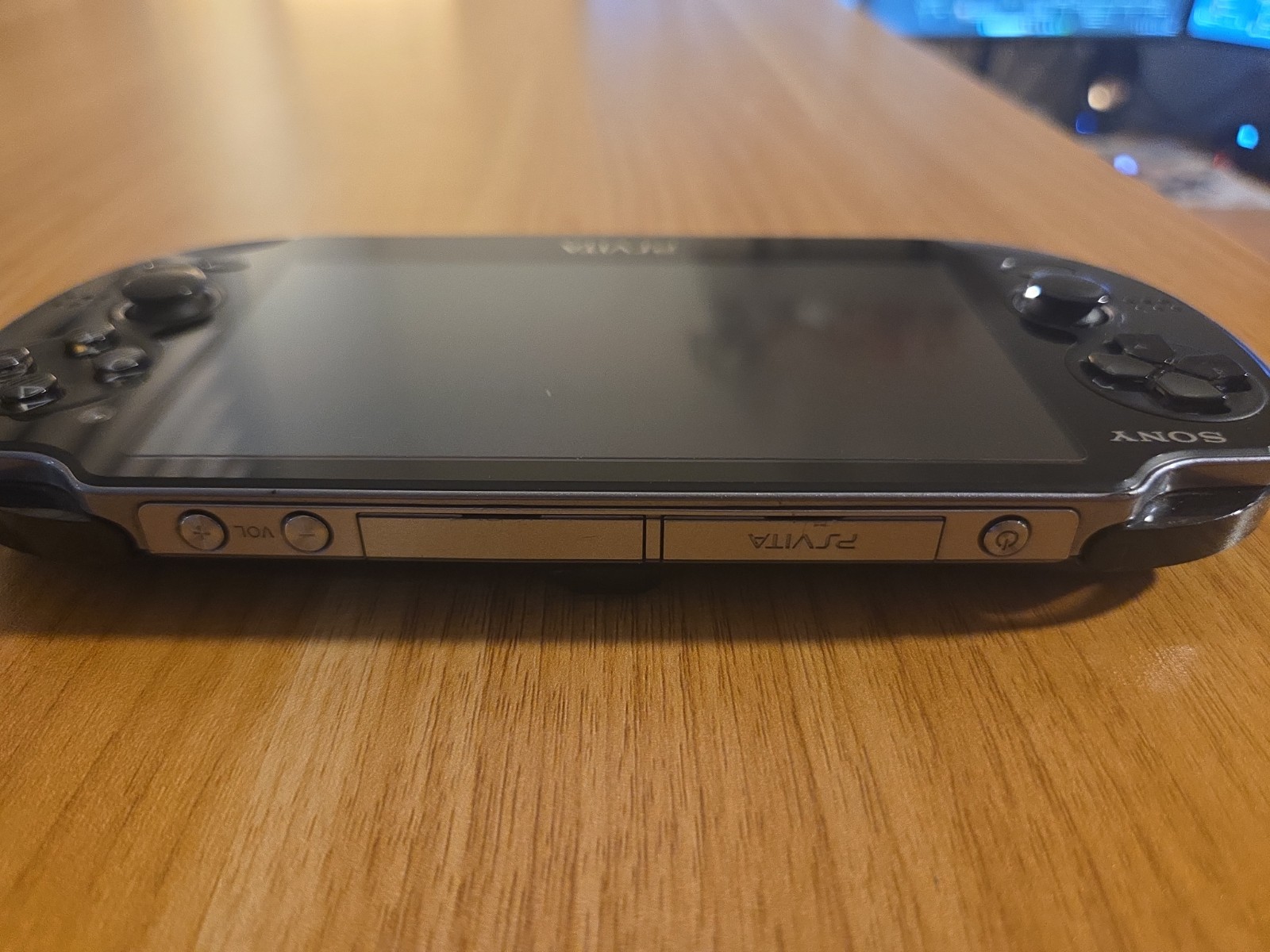 Sony Ps Vita PCH-1100 Crystal Black Model Console And Charger TESTED