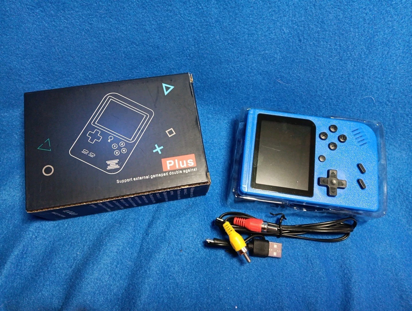 Plus Game Box 400 in 1 Plus Handheld Gamepad Retro Like Gameboy New in box