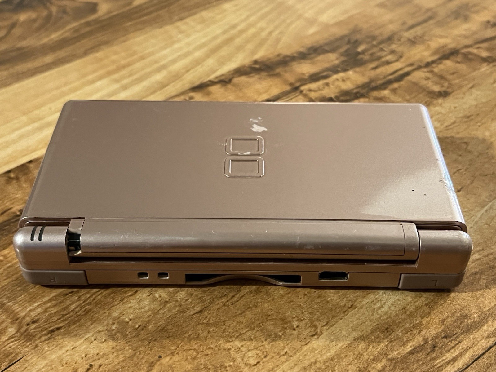 Nintendo DS Lite w/3 Games & New Charger – Metallic Rose