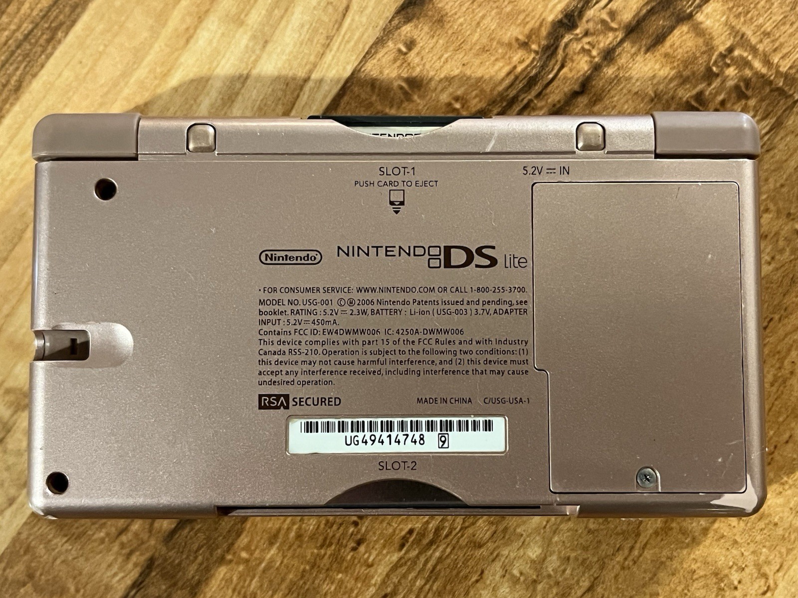 Nintendo DS Lite w/3 Games & New Charger – Metallic Rose
