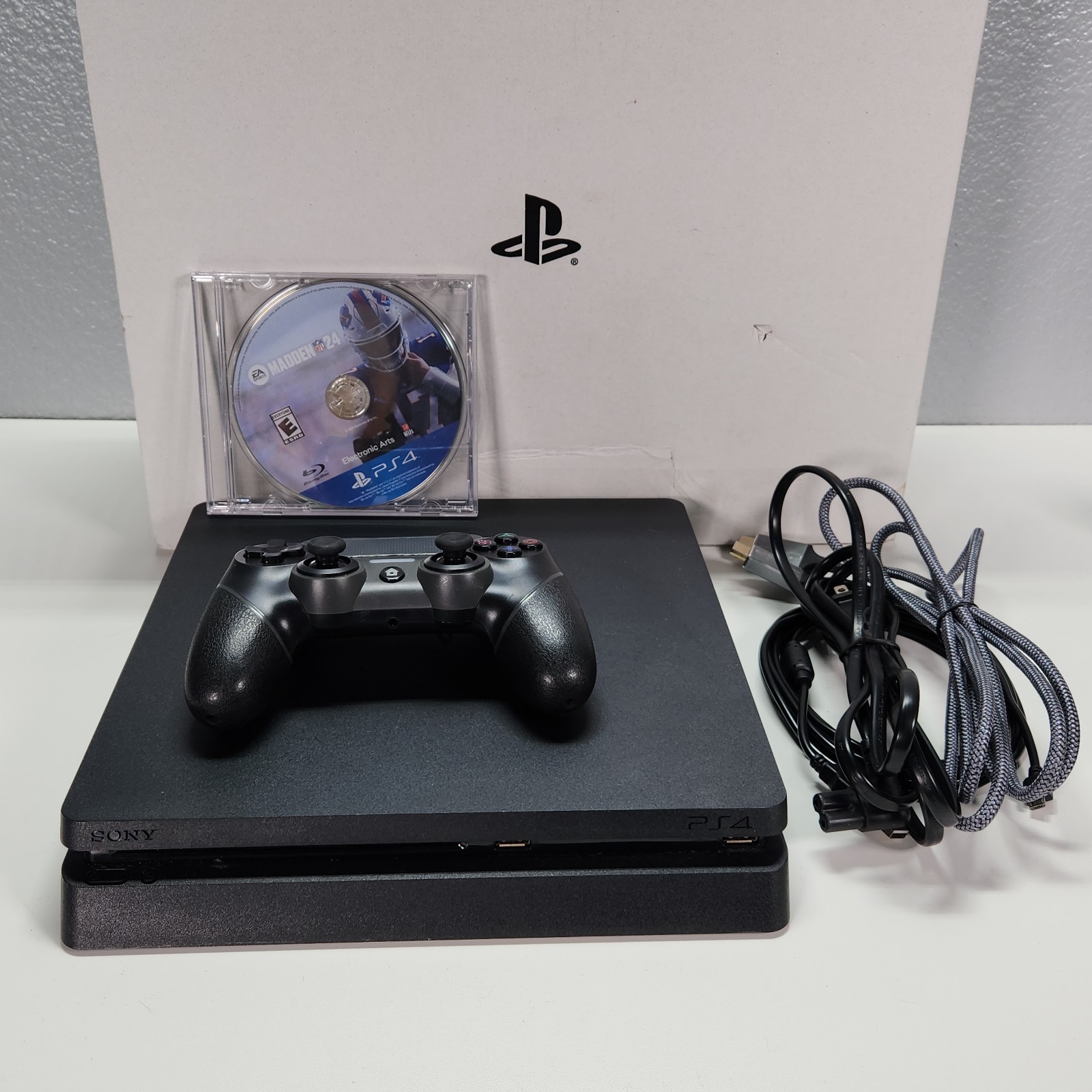 Sony PlayStation 4 PS4 Slim 1TB Black CUH-2115B Bundle Controller Game Cords