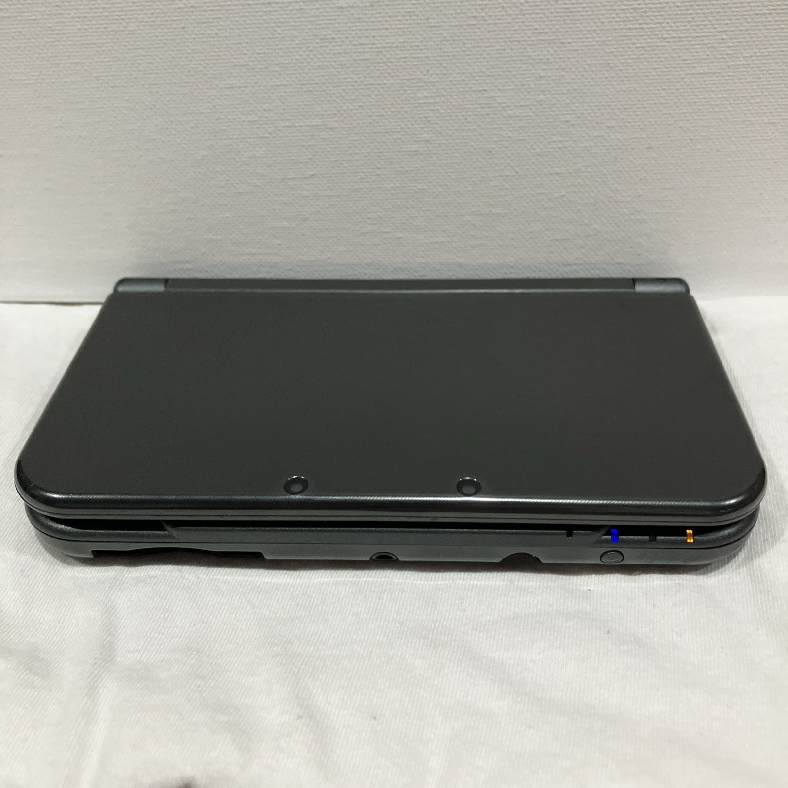 New Nintendo 3DS LL Console PLUS 11 GAMES including Super Mario Maker