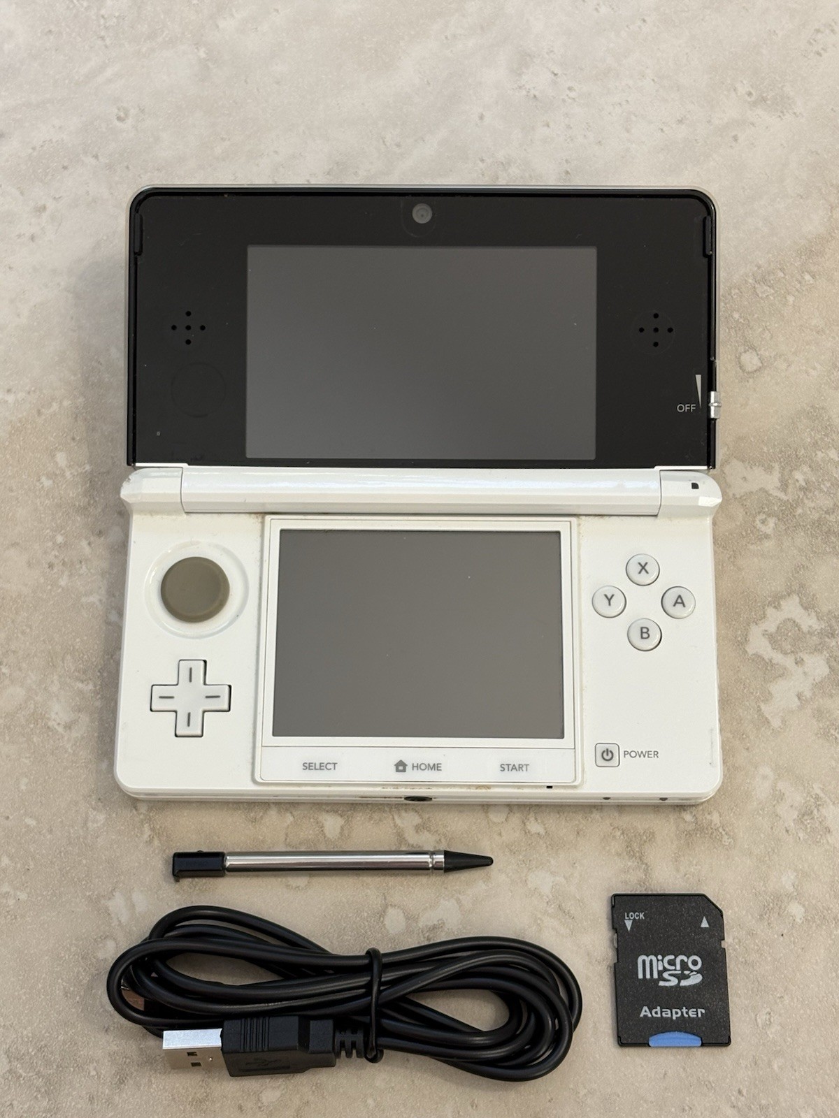 Nintendo 3DS Console White Edition With Charger US SELLER Near Mint