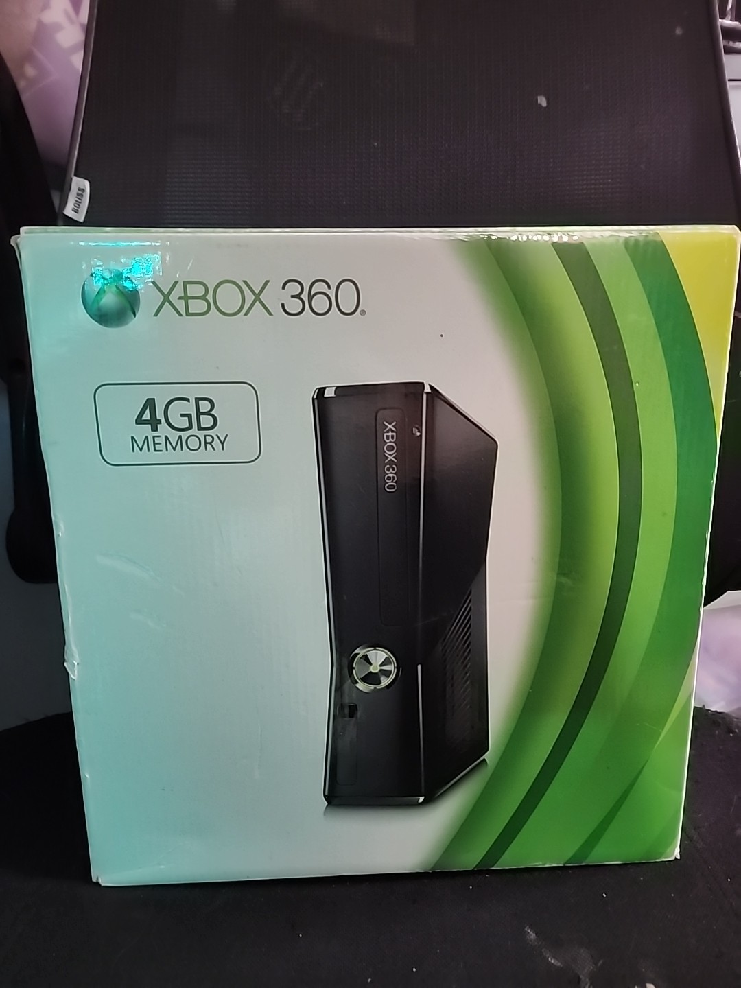 Microsoft Xbox 360 Slim 4GB Black Console In Box Complete / Wired Controller
