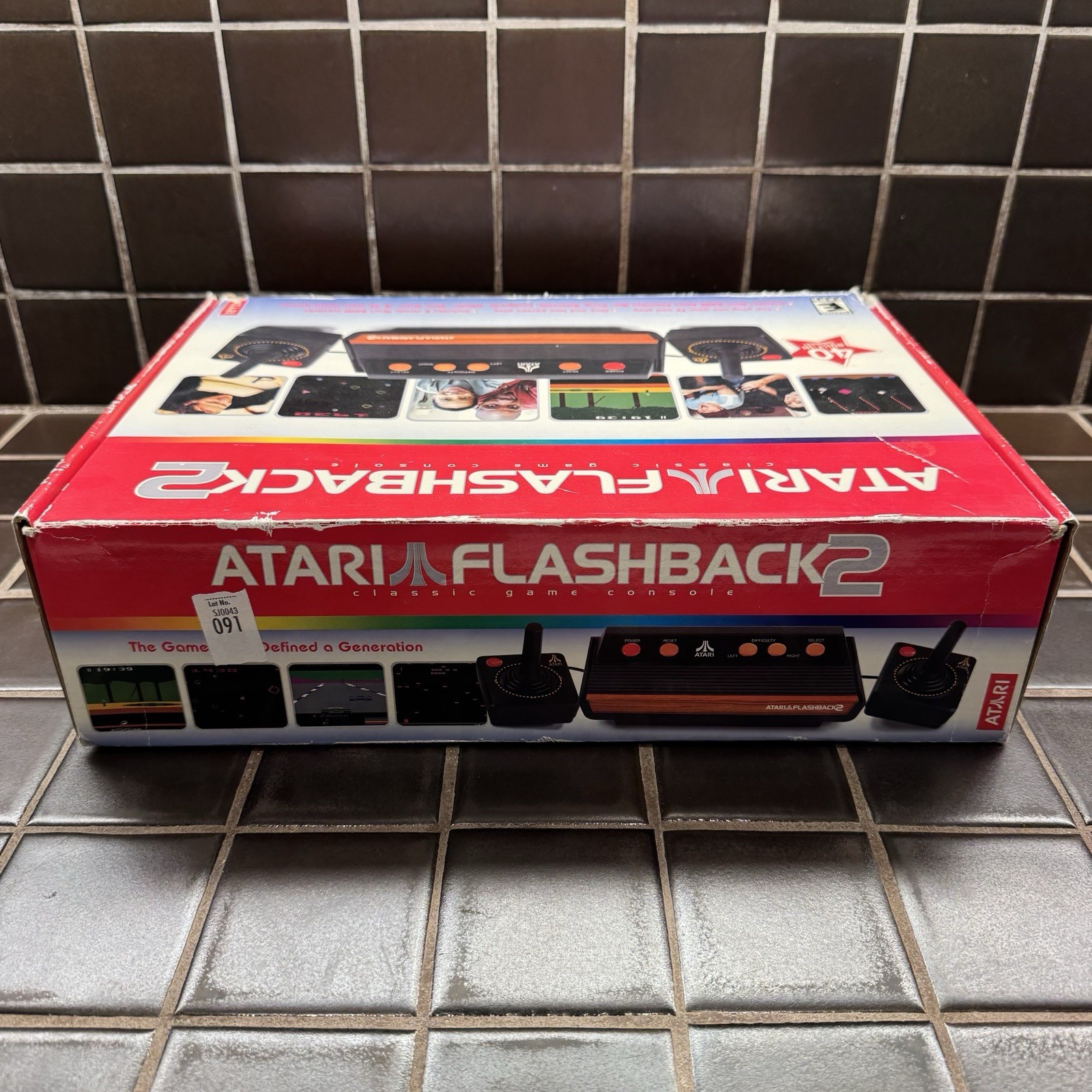 Atari Flashback 2 Classic Game Console 40 Built In Games w/ 2 Controllers Works