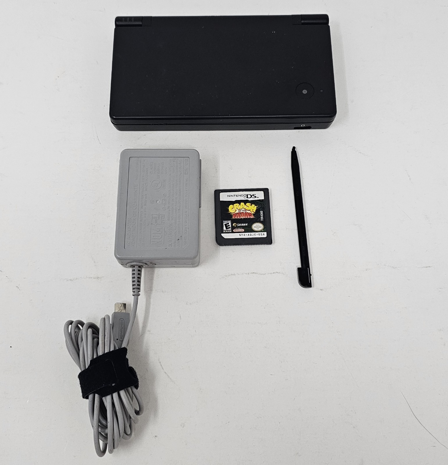 Nintendo DSi Black Handheld System w/ Charger & Stylus & Crash Bandicoot Game