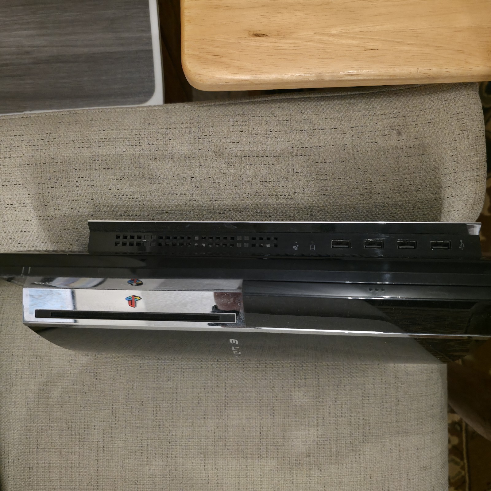 Backward Compatible Sony PlayStation 3 500GB Piano Black Console