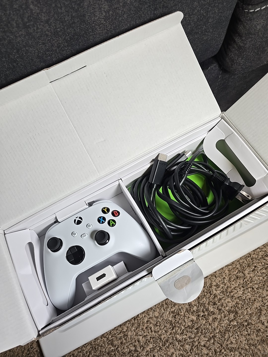 Microsoft Xbox Series S 512GB Console MODEL 1883 W/ Controller & Wall Mount