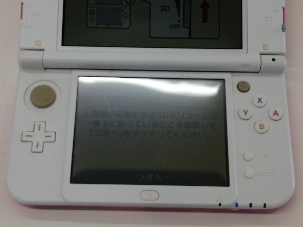 New Nintendo 3DS XL (LL) RED-001 Retro Game Console Portable Gaming A3430