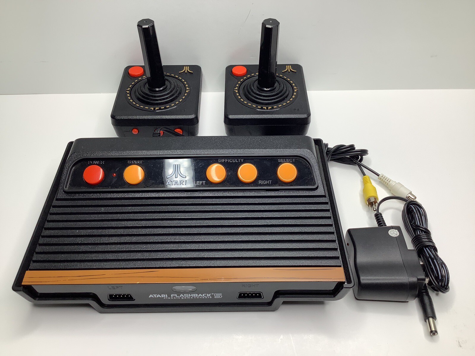 Atari Flashback 5 – 2 Joystick Controllers, A/V Cable, Power Cord TESTED *Read*