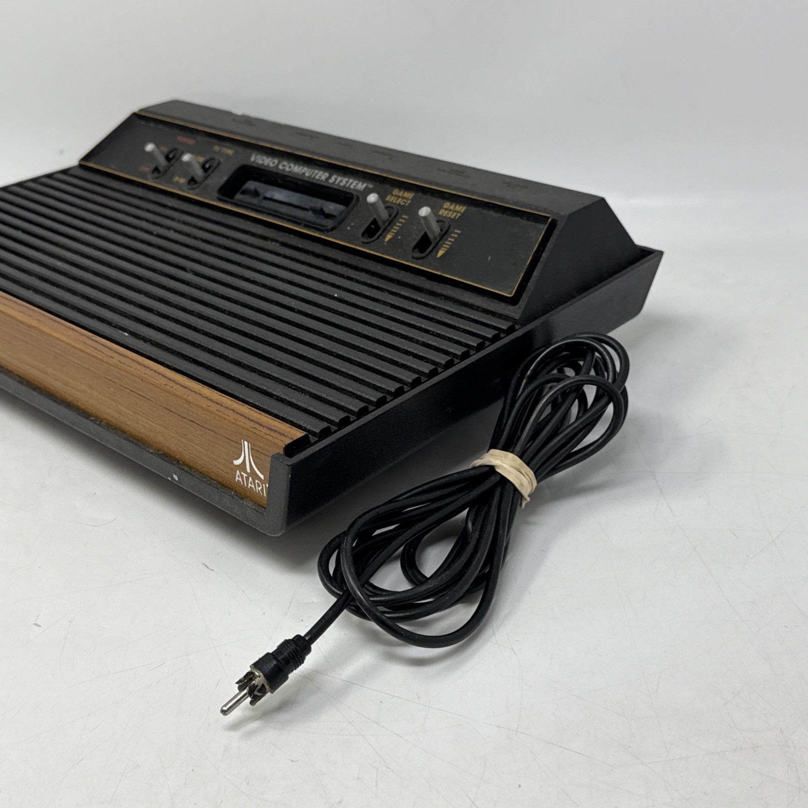 Untested Looks Nice Atari 2600 Console CX-2600A – Woody Wood Grain