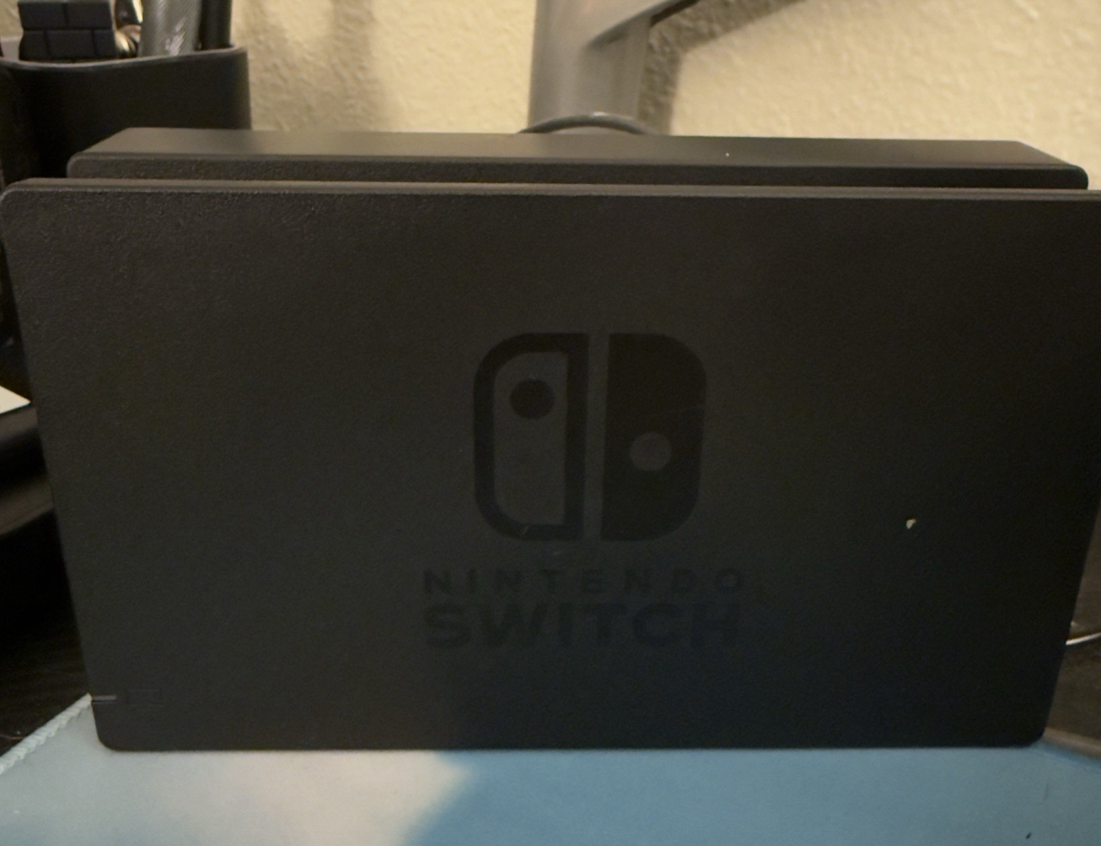 Nintendo Switch V2 32GB Bundle Pokémon Zelda 512GB MicroSD Hori Split Pad Mint