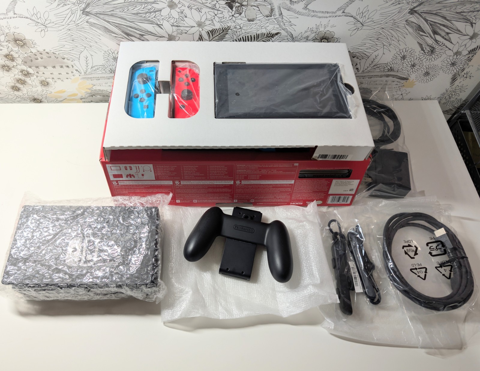 Nintendo Switch 32GB Handheld Console – Neon Red/Neon Blue