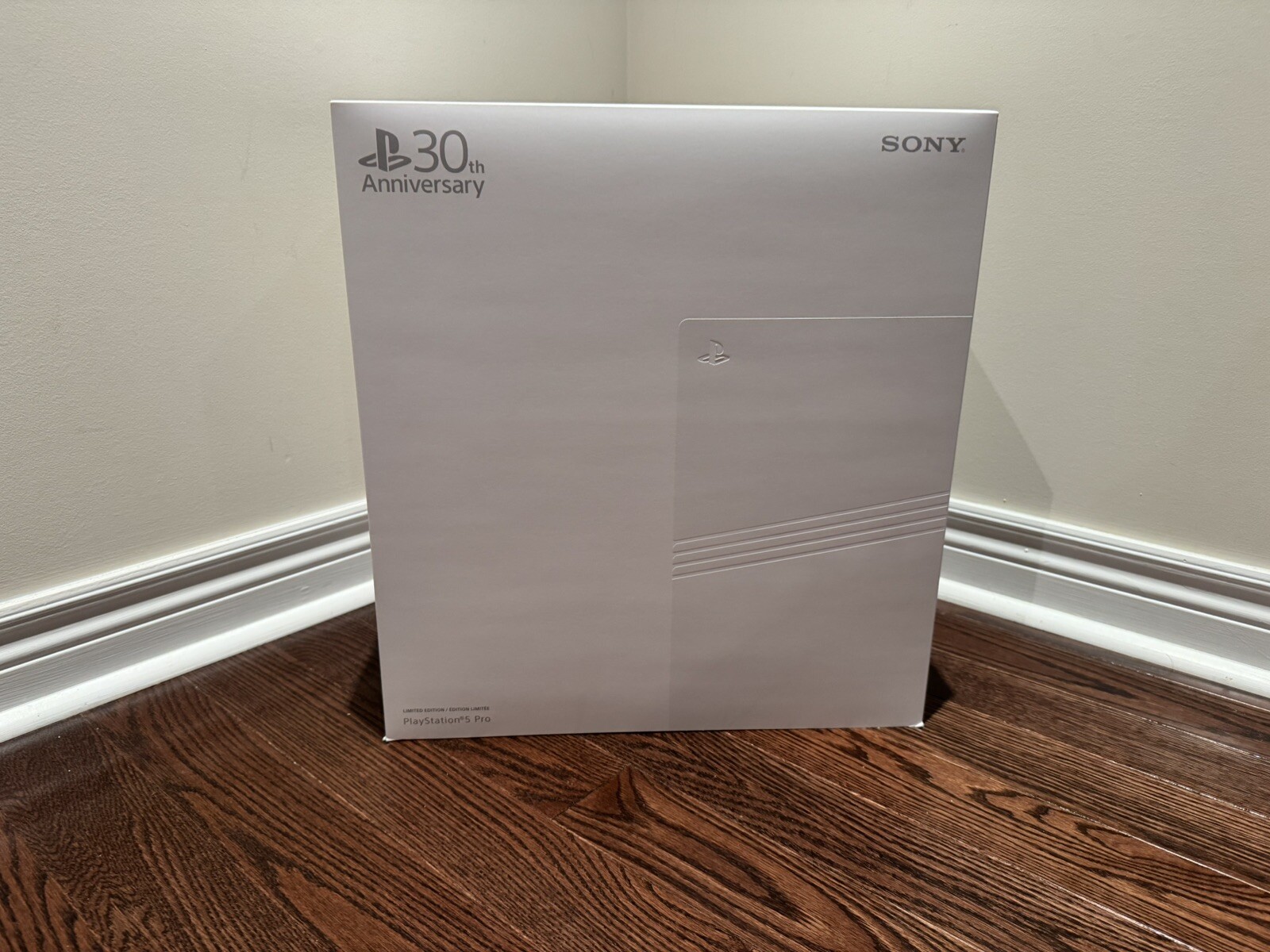 Playstation 5 Pro 30th Anniversary PRO BUNDLE -New & Sealed (Canada Seller)