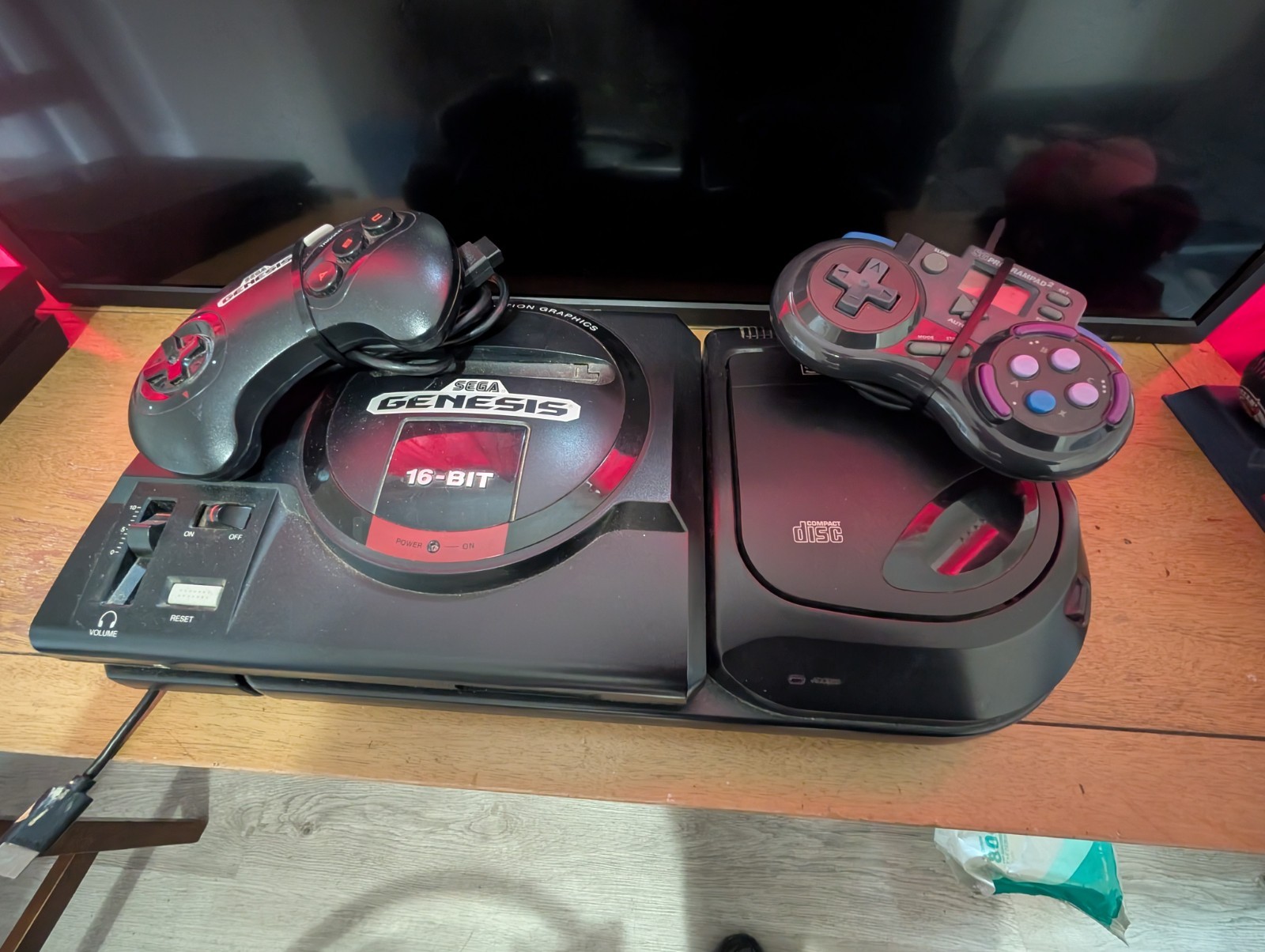 Sega Genesis CD ROM Combo System With Two Controllers One Pro Controller