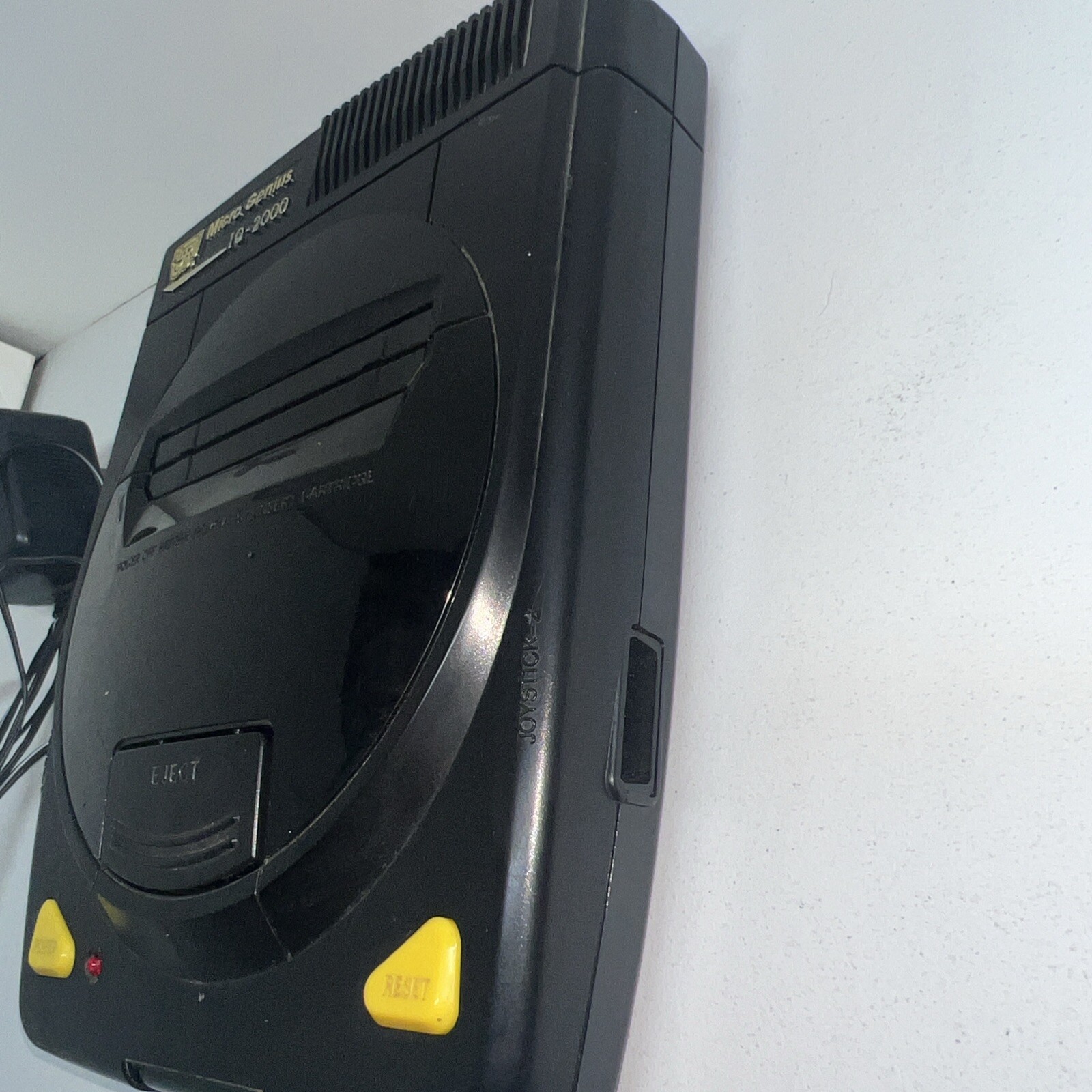 Micro Genius IQ-2000 W/ Controllers Game & Cord / Missing Av Cable Untested
