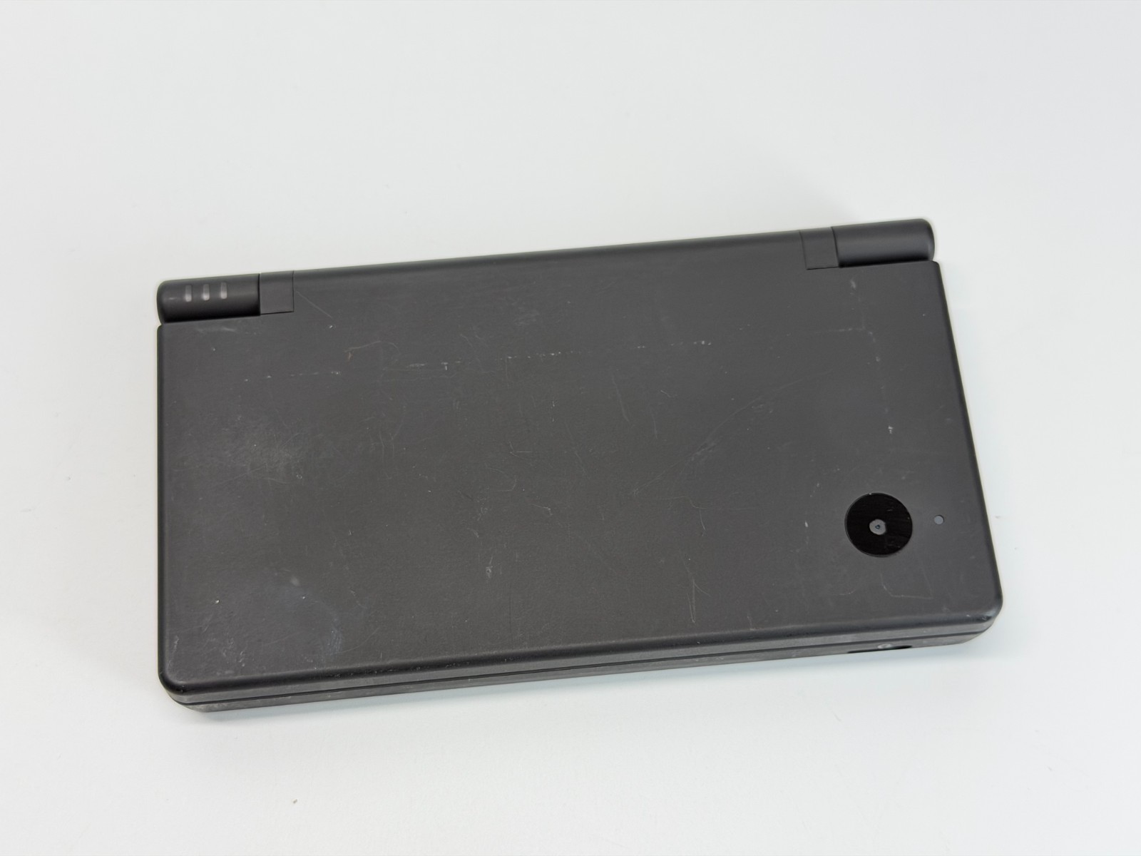 Nintendo DSi Matte Black Handheld System Bundle w/ 6 Games & Charger * Tested