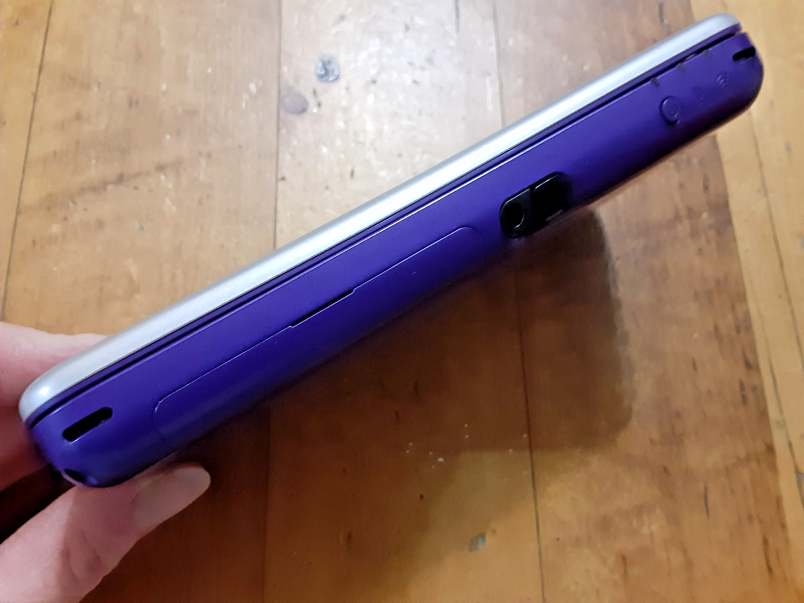 Nintendo 2DS XL Purple/Silver Console W/ 3 Games, Charger, Stylus, MicroSD Card