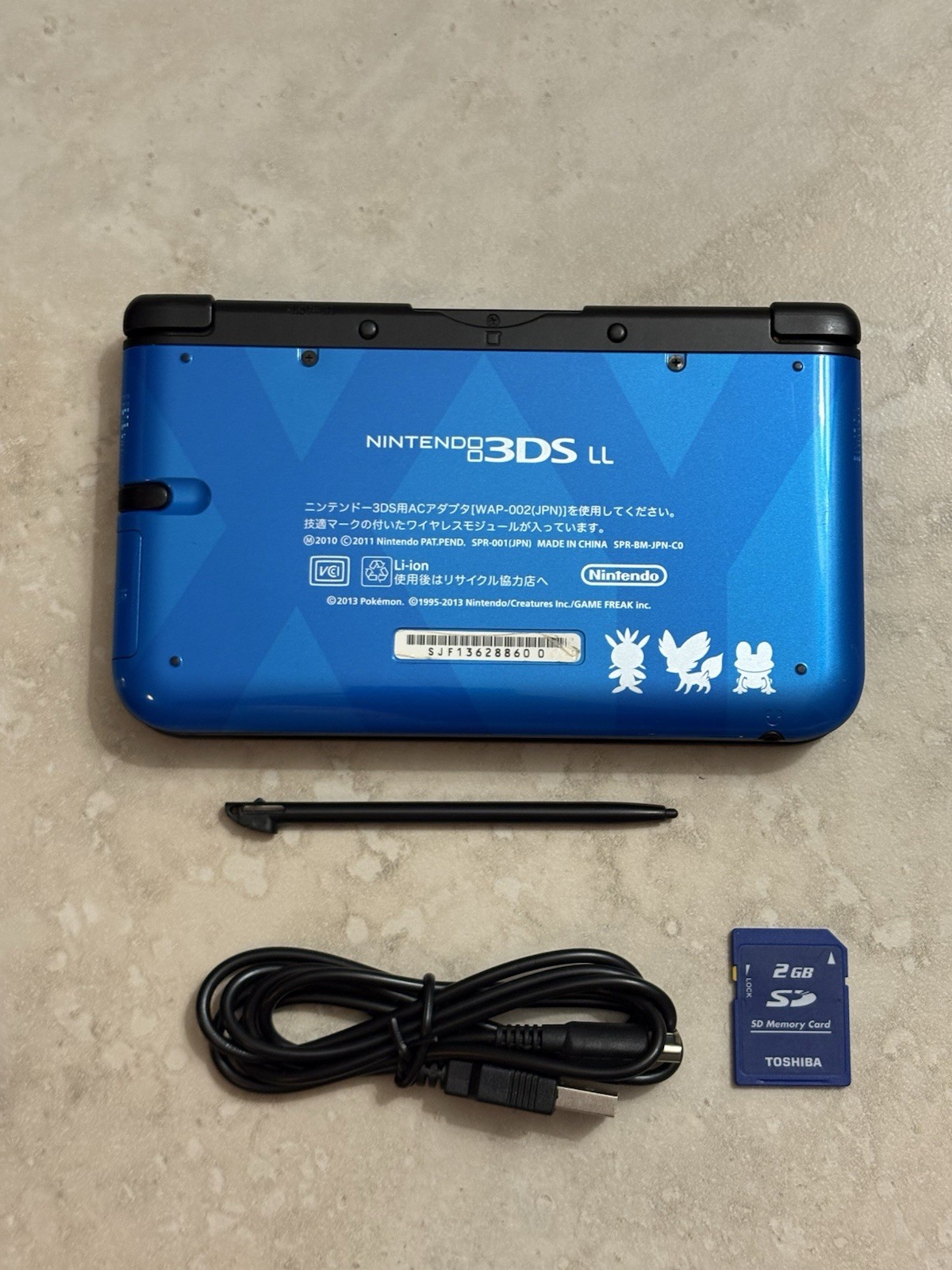 Nintendo 3DS XL LL Pokemon X Pack XY Xerneas Yveltal Blue Working Read Desc