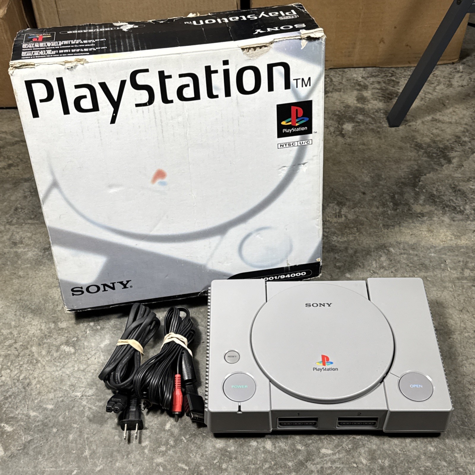 Sony PlayStation 1 PS1 Console (SCPH-1001) w/ Original Box + OEM AV Cable Tested
