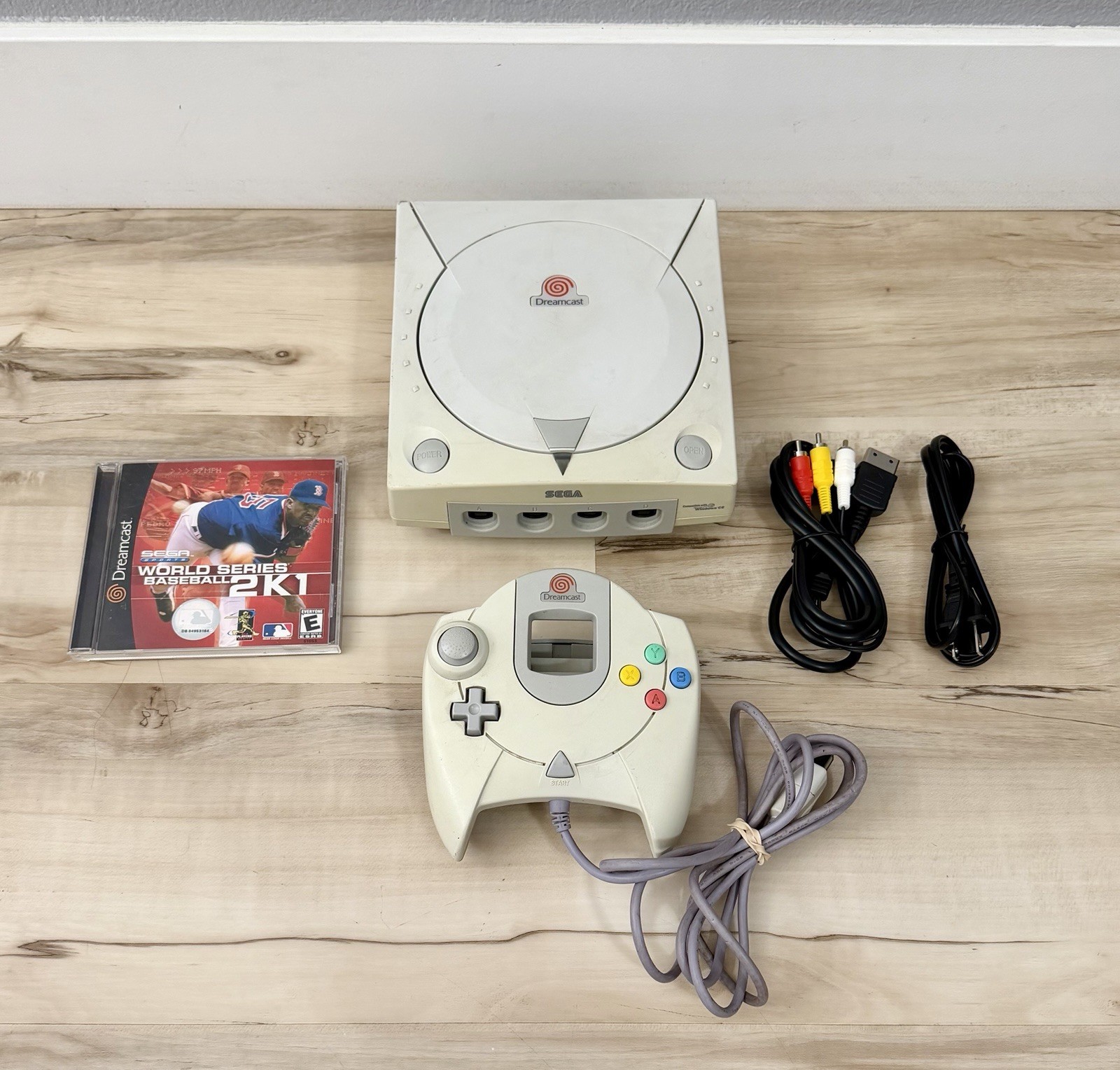 SEGA Dreamcast HKT-3020 Console Bundle Controller + Game – Tested/Working