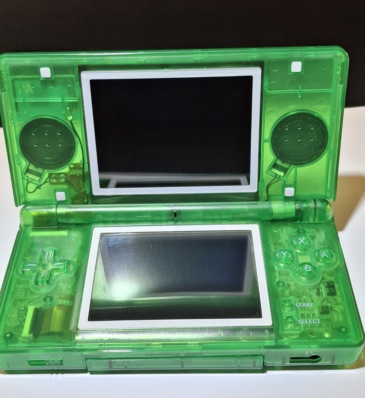 Nintendo DS Lite Handheld Console Transparent Emerald Green / Charger & Stylus