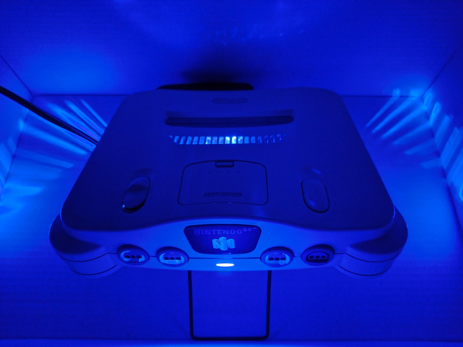 N64 Custom Console (White w/ Blue LED) Model # NUS-001 *CONSOLE/POWER CORD ONLY*