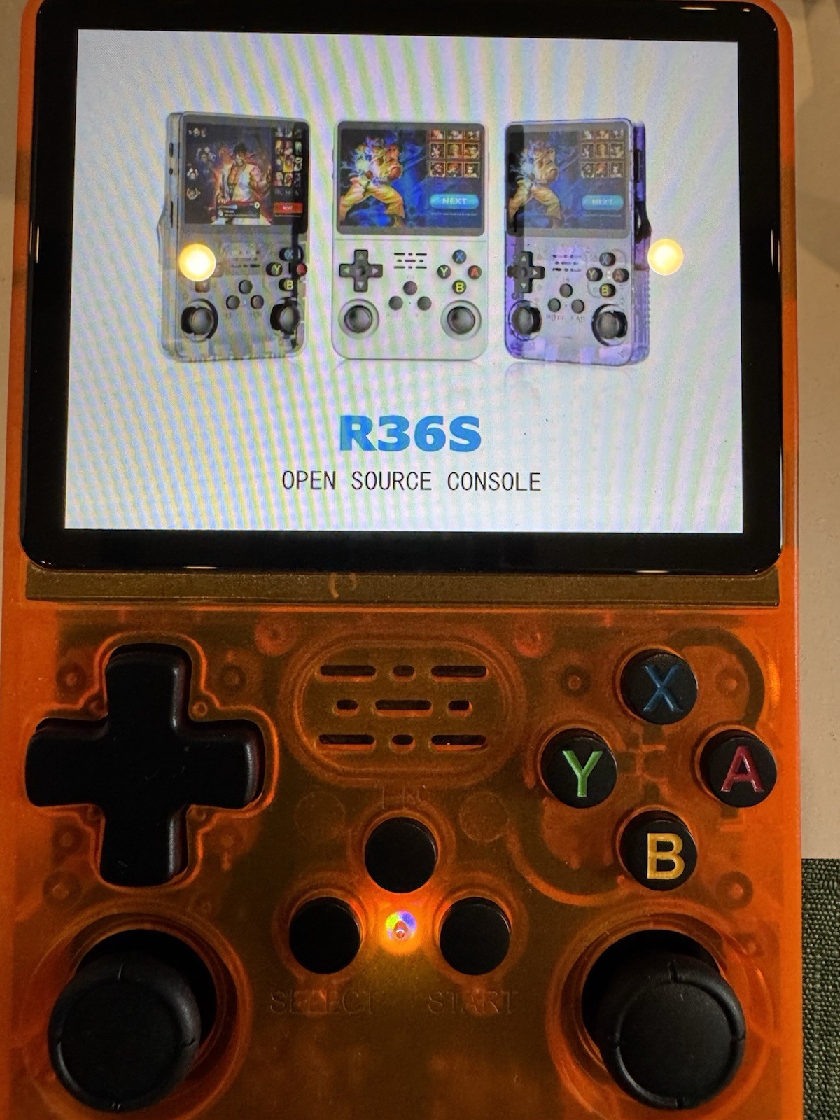 R36S Open Source Handheld Game Console, 3.5″ IPS Screen, 640×480, Orange