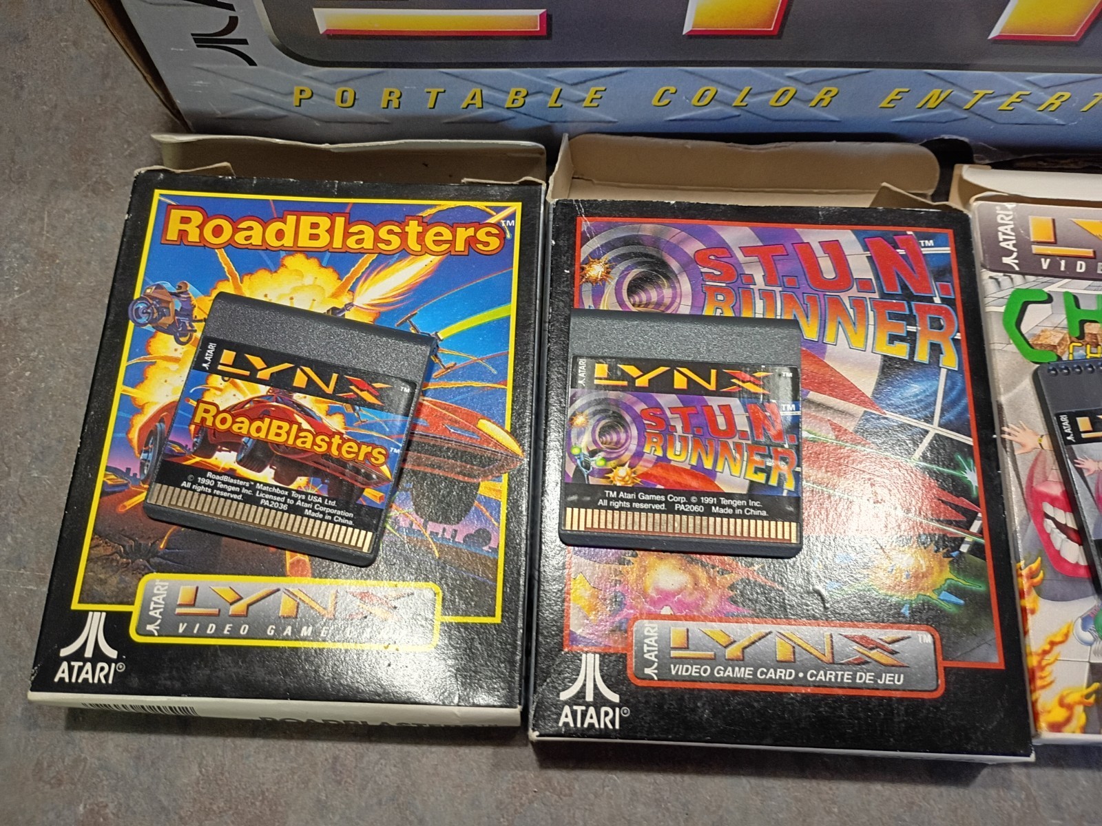 Atari LYNX Portable gaming video system + games in box parts repair