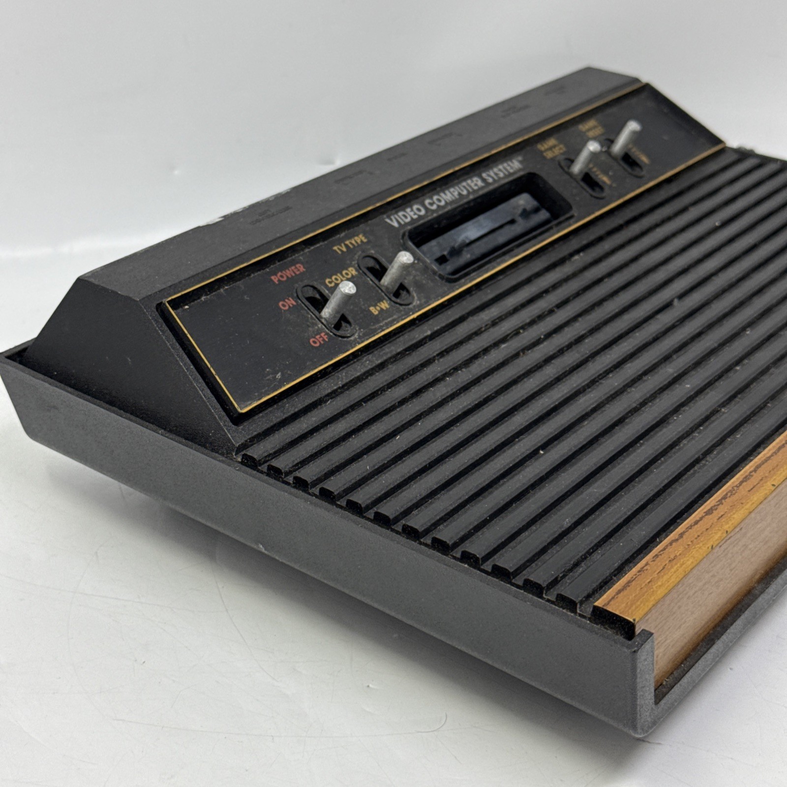 Untested Looks Nice Atari 2600 Console CX-2600A – Woody Wood Grain