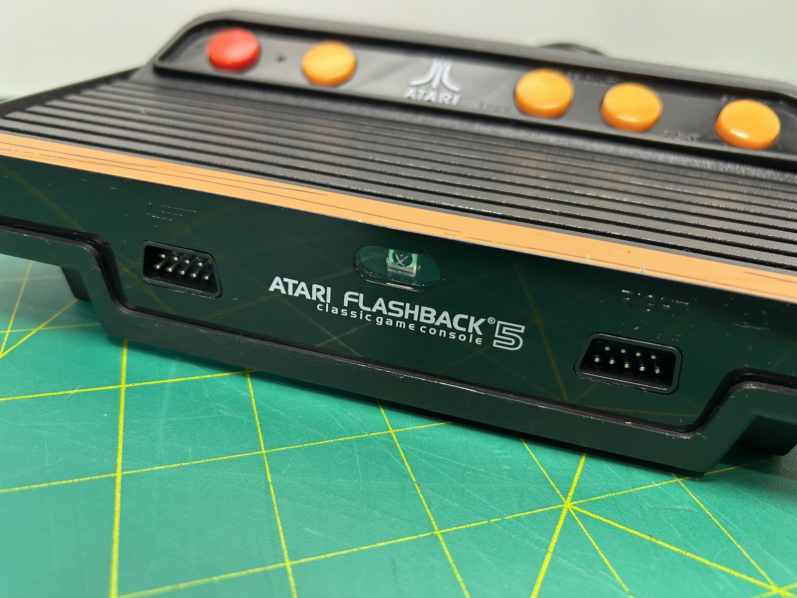 Atari 2600 Flashback 5 Classic Game Console (Console ONLY)