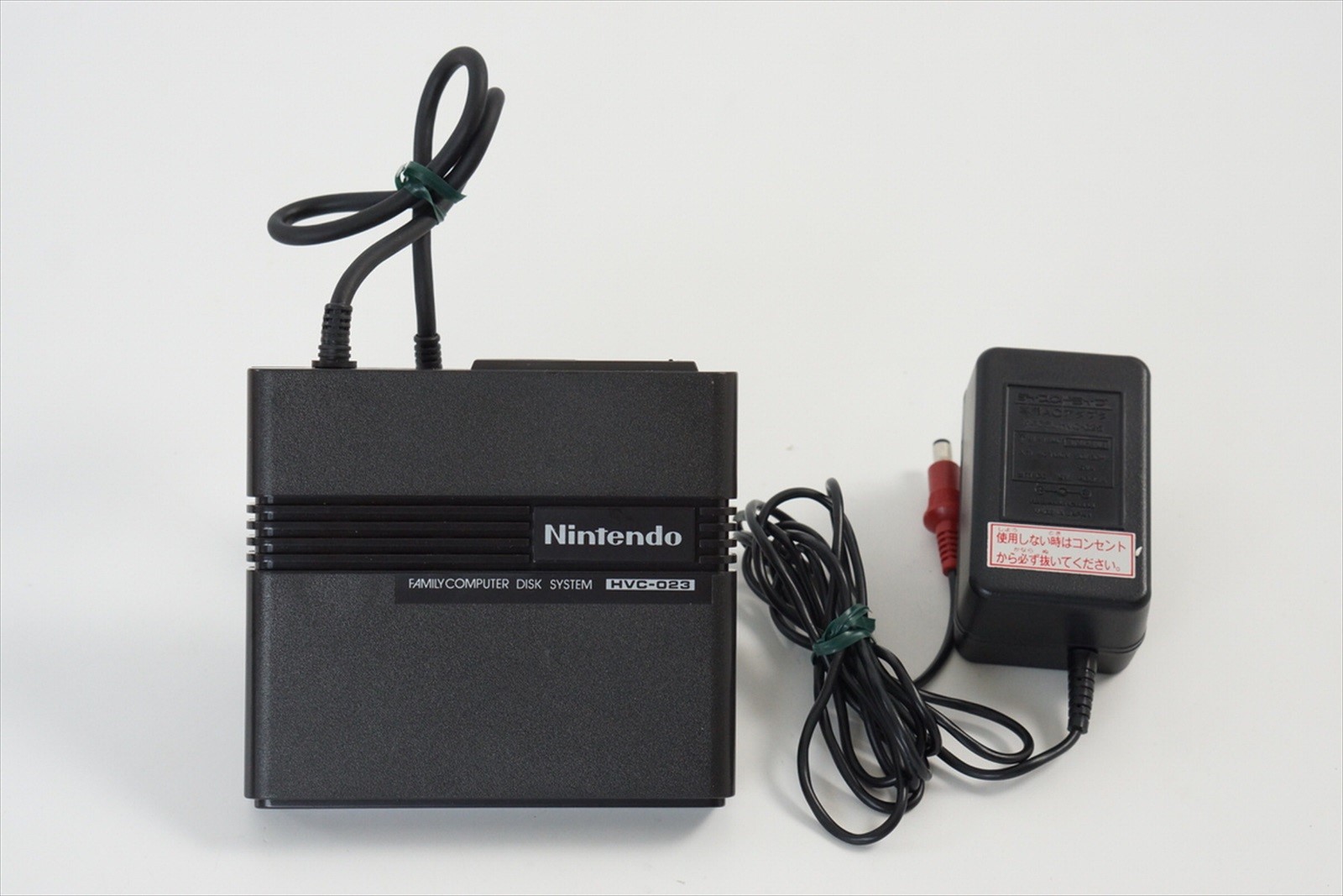 Famicom Disk Console Boxed HVC-022 Tested System wz leaflets Nintendo D1199821