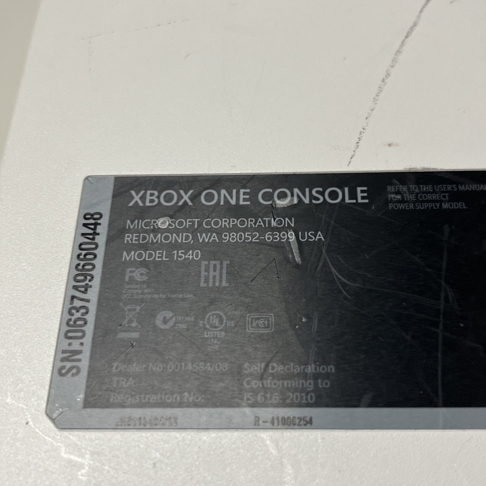 White Xbox One Console Disc Version Bundle Controllers & Cables Microsoft