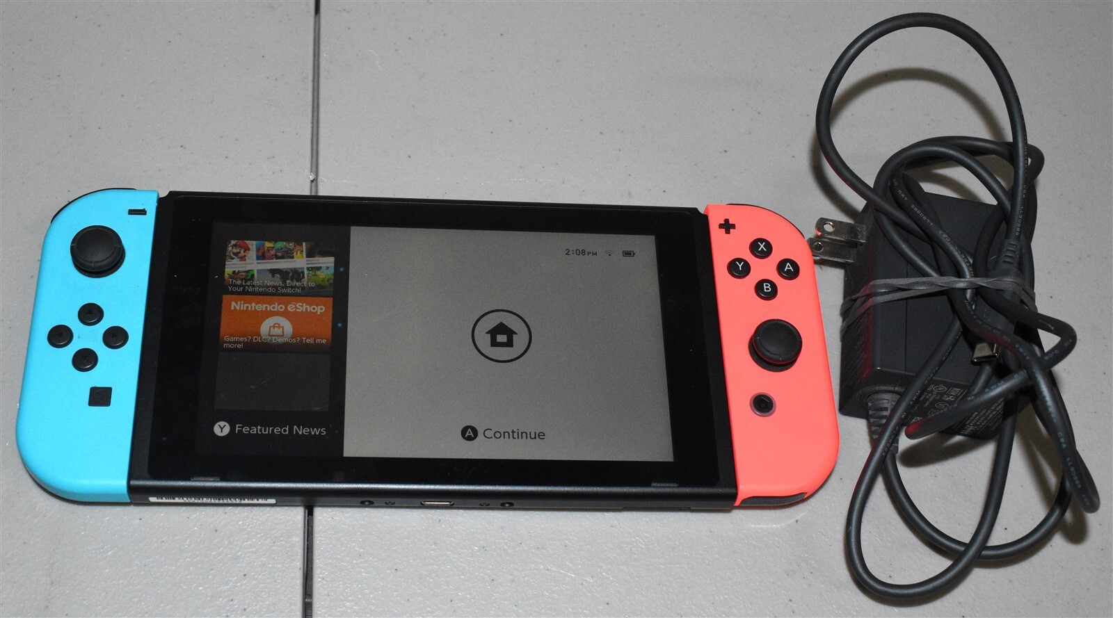 Nintendo Switch w/Blue & Red JoyCons