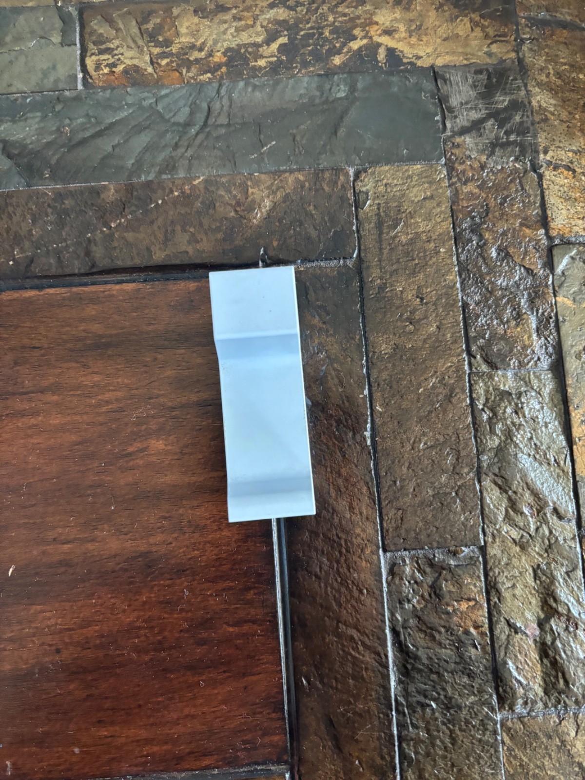 Sony PS5 825G White Disc Version + Built in Charging/Cooling System