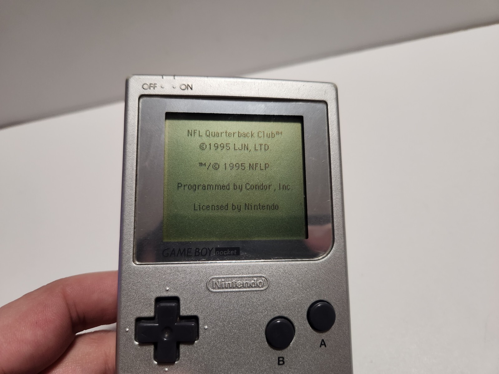 Silver Nintendo Game Boy Pocket Handheld Console with Original Box TESTED