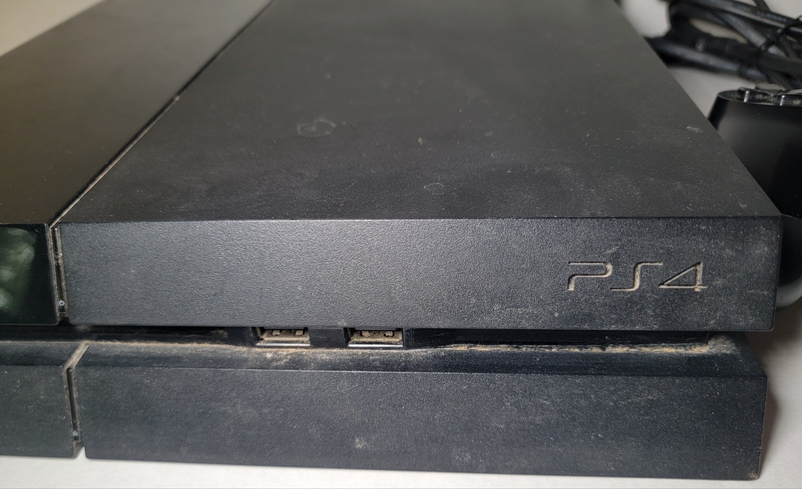 PlayStation 4 Console Read Description Powers On CUH-1001A
