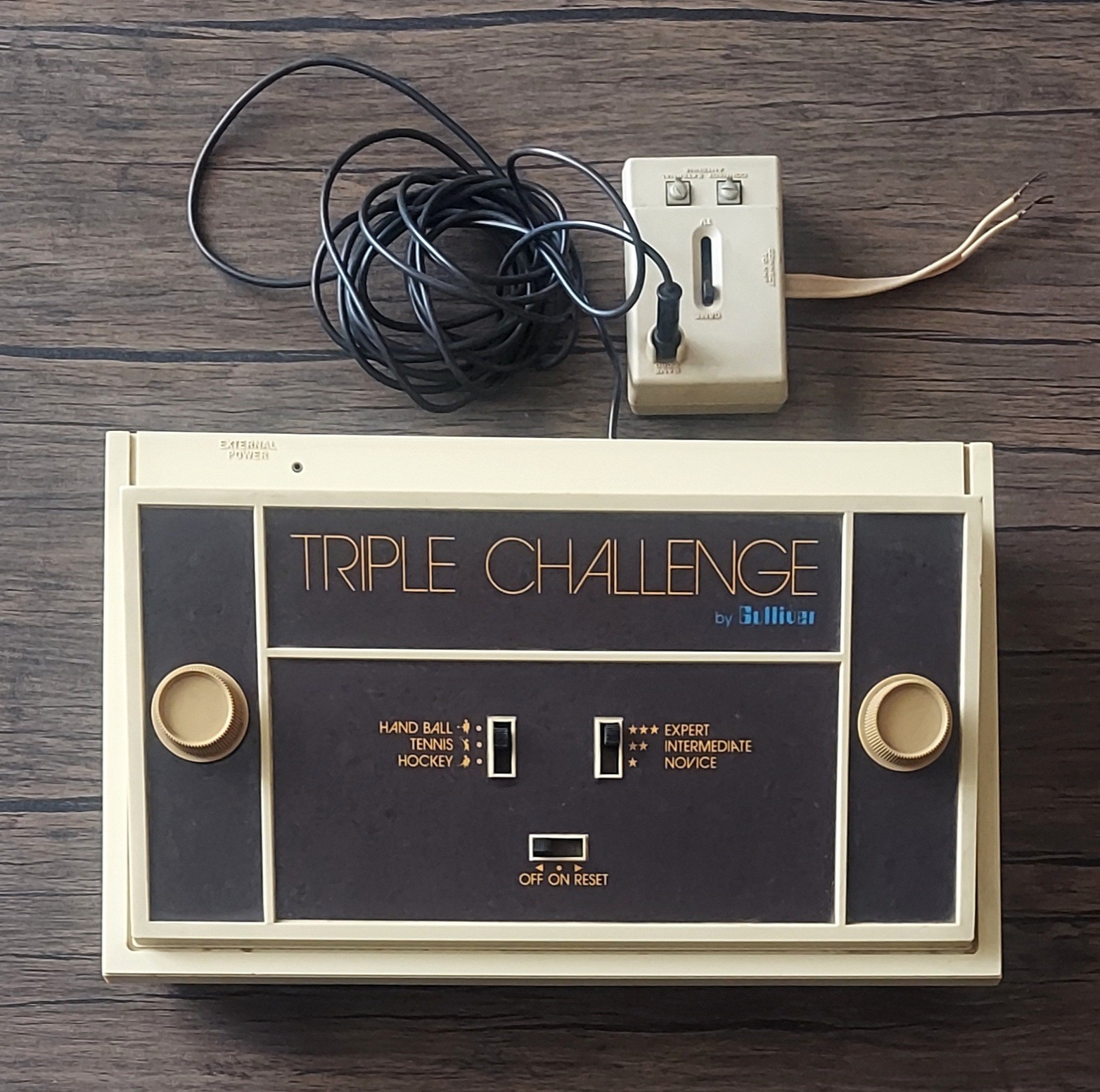 Triple Challenge Video Game System by Gulliver 1977 vintage PONG