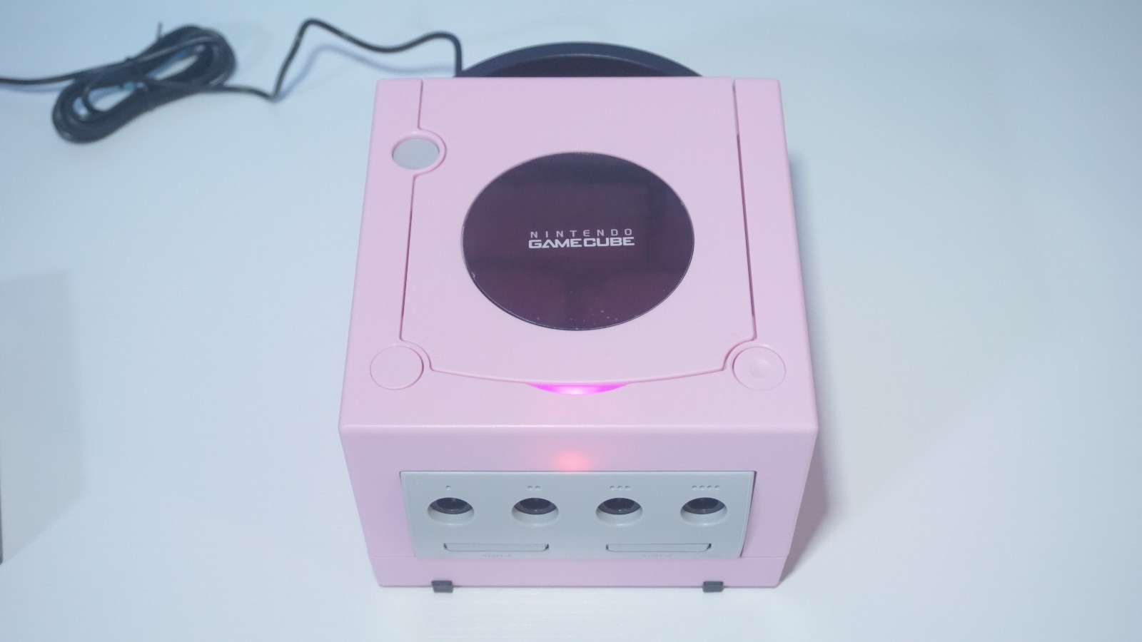 Pastel Pink Nintendo GameCube Console DOL-101 (USA) with Pink LED & Controller