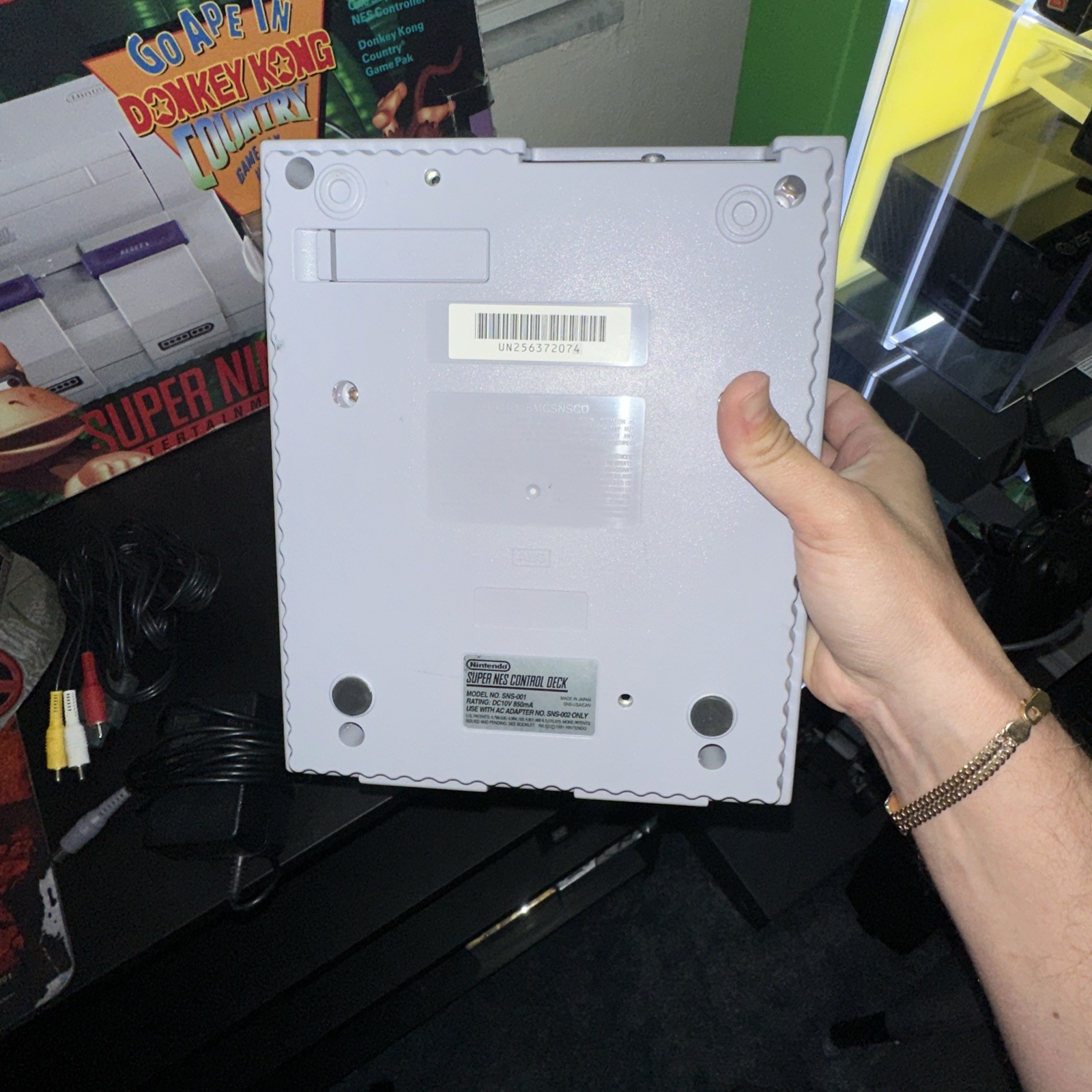 Super Nintendo SNES Console Game System! All Plugs And Two Controllers!