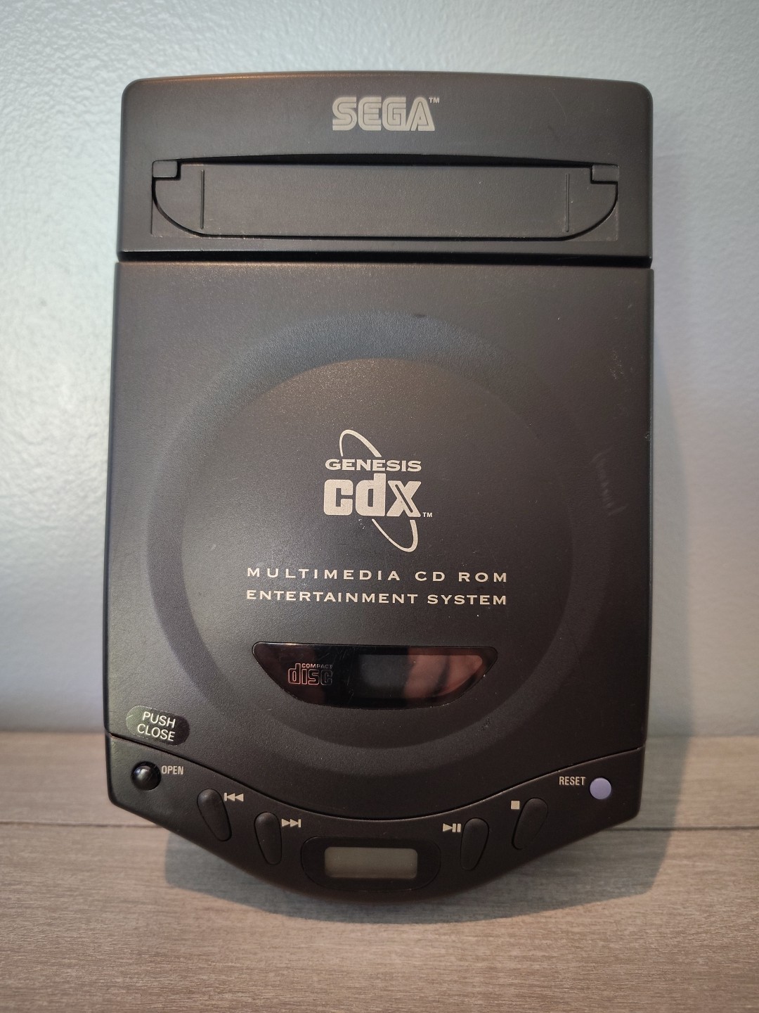 🔥SEGA CDX CONSOLE. NEW LASER/DISC DRIVE MOTOR/DISC HOLDER AND BATTERY. SEE PICS
